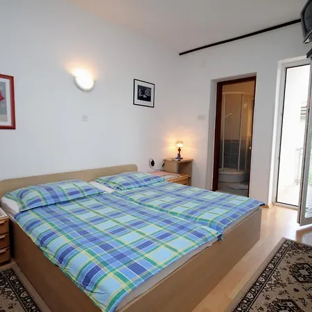 And With Parking Space - Crikvenica - 2379 Guest house Selce