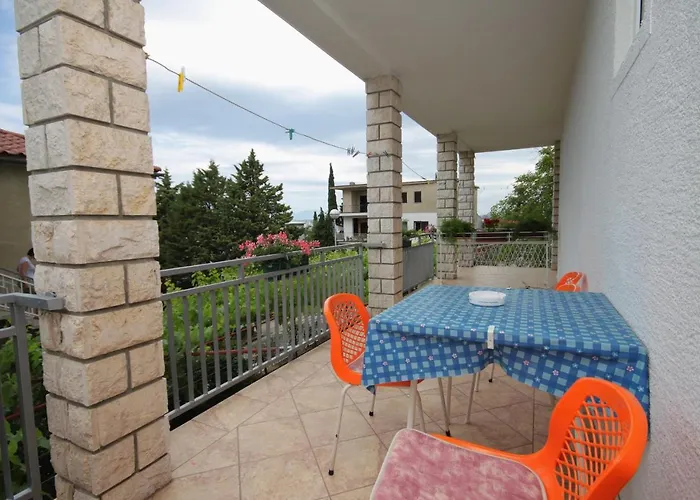 Gasthuis And With Parking Space Selce, Crikvenica - 2379 Selce