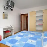 Gostinjska kuća And With Parking Space Selce, Crikvenica - 2379 Selce