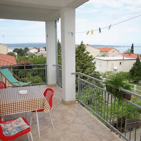 Casa de hóspedes And With Parking Space - Crikvenica - 2379 Selce
