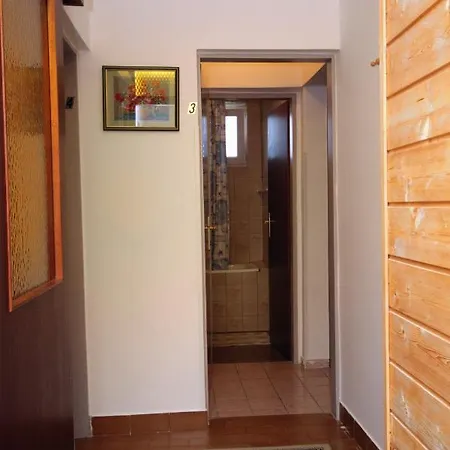 And With Parking Space Selce, Crikvenica - 2379 Guest house Selce