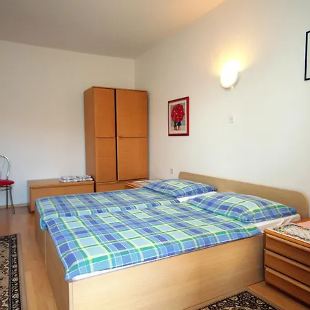And With Parking Space Selce, Crikvenica - 2379 Guest house Selce